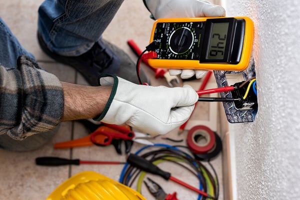Electrician-at-work-on-a-residential-electrical-system-1
