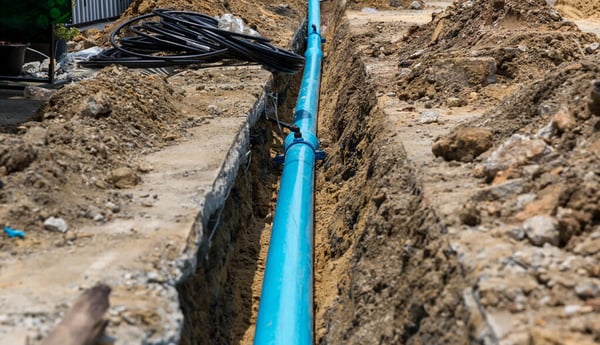 Underground-utilities-showing-plastic-pipe-conduit-with-electrical-lines-1024x589-1-1