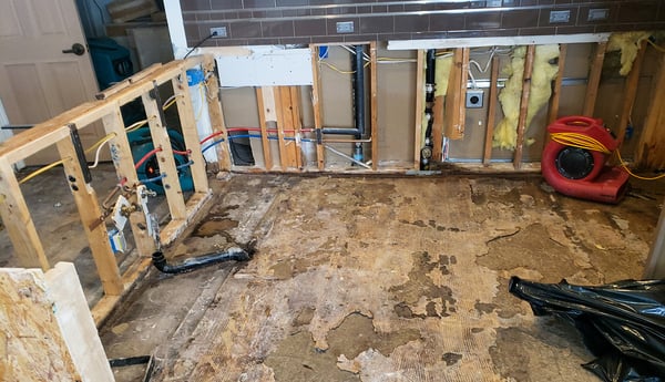 Kitchen-demolition-after-water-damage-1