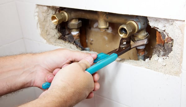 Repairing-a-shower-leak-1