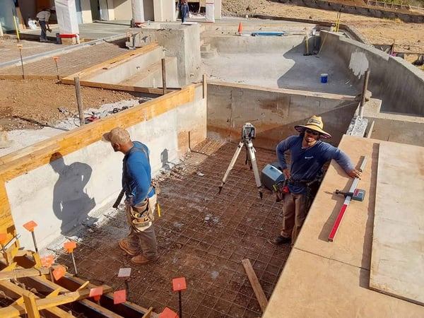 custom-pool-and-spa-construction-1